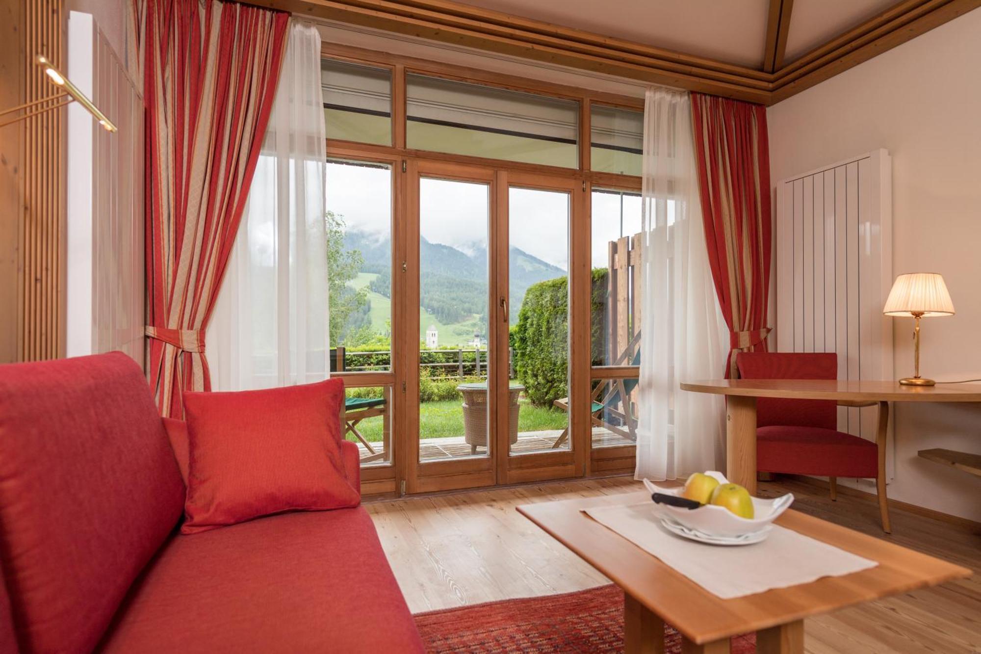 Naturhotel Leitlhof San Candido Ngoại thất bức ảnh