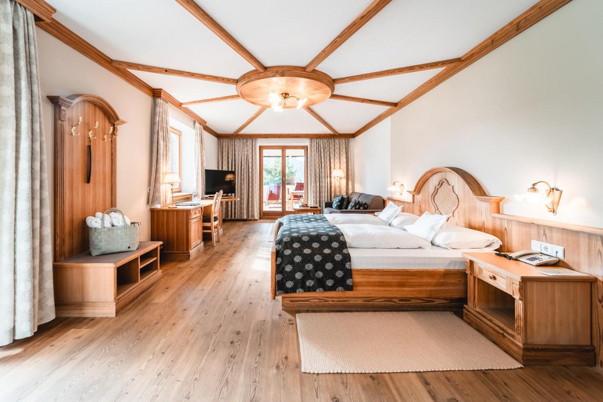 Naturhotel Leitlhof San Candido Ngoại thất bức ảnh