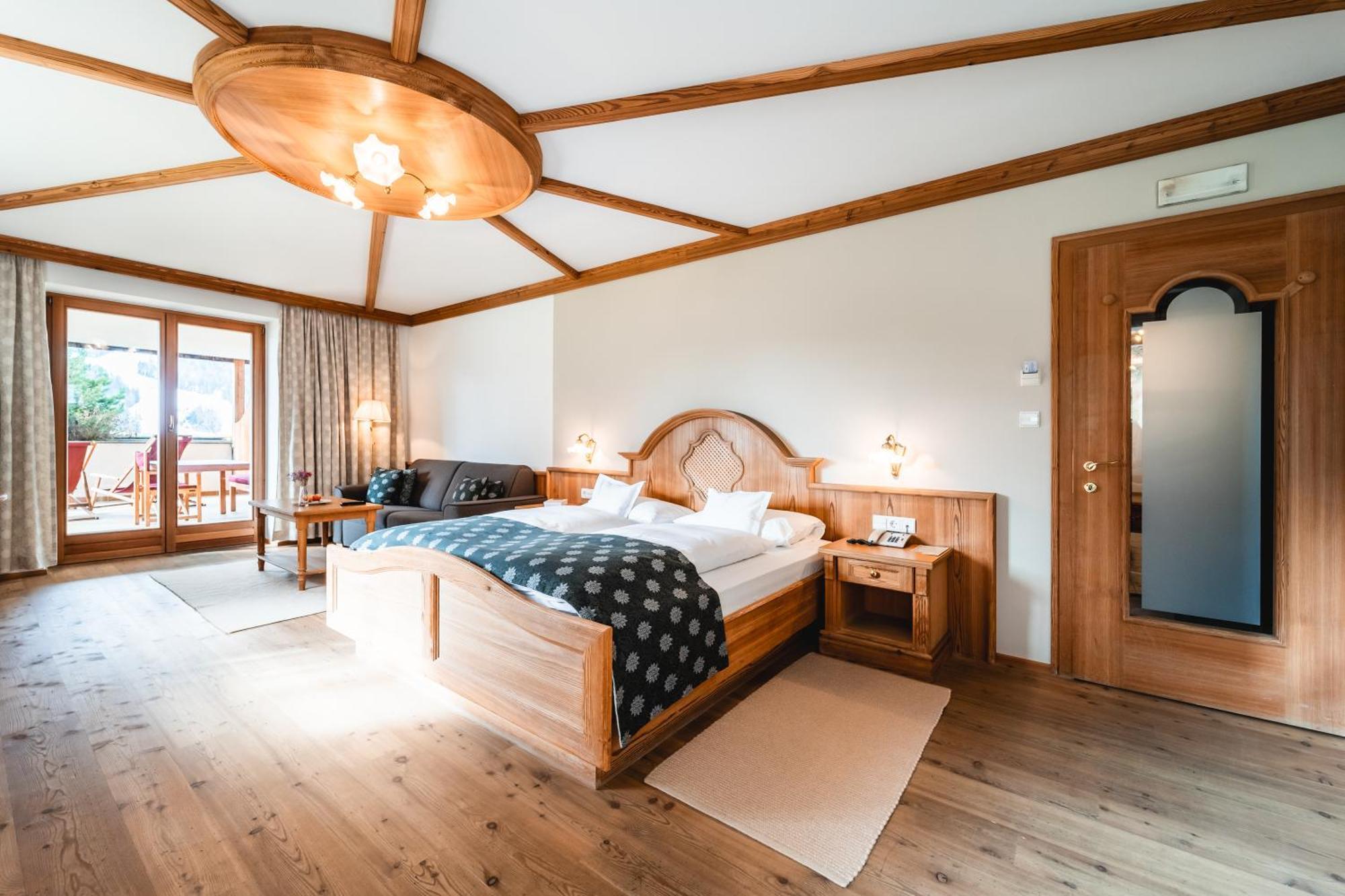 Naturhotel Leitlhof San Candido Ngoại thất bức ảnh